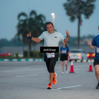 Runner Photo 7519246
