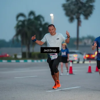 Runner Photo 7519249