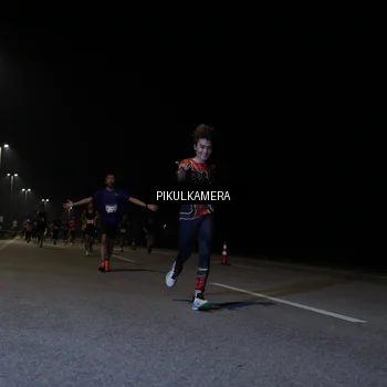 Runner Photo 7519251