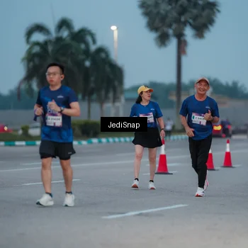 Runner Photo 7519264