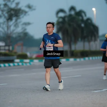 Runner Photo 7519281