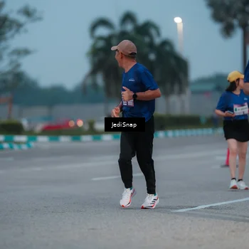 Runner Photo 7519283