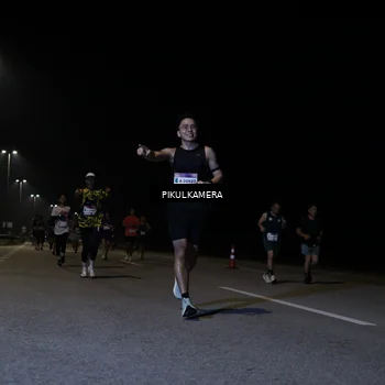 Runner Photo 7519286