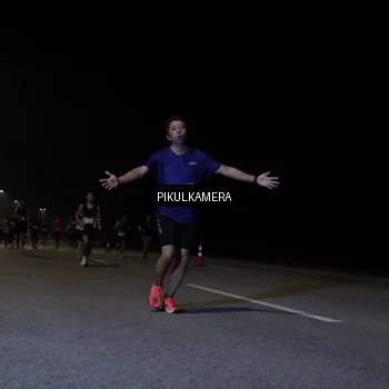 Runner Photo 7519288