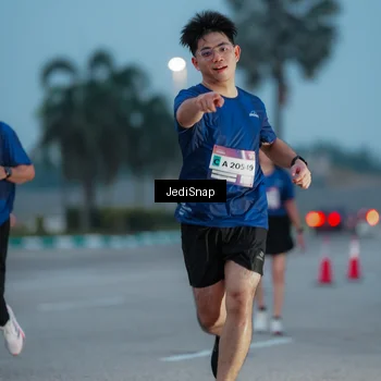 Runner Photo 7519289