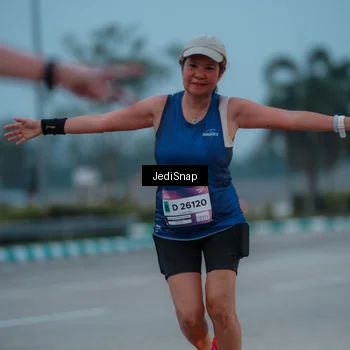 Runner Photo 7519335
