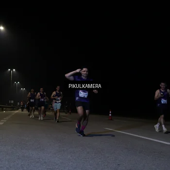 Runner Photo 7519348