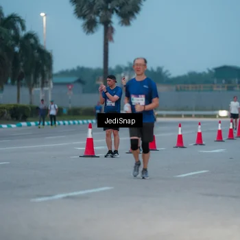 Runner Photo 7519365