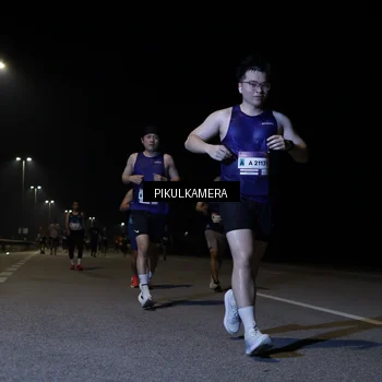 Runner Photo 7519372
