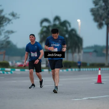 Runner Photo 7519382