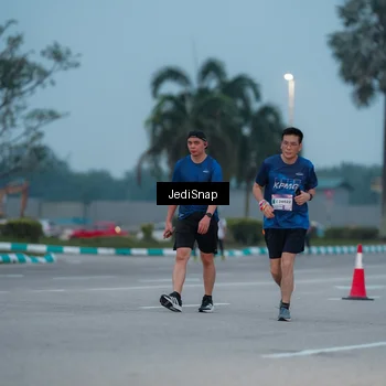 Runner Photo 7519387