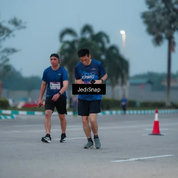 Runner Photo 7519390