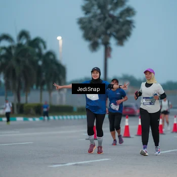 Runner Photo 7519391