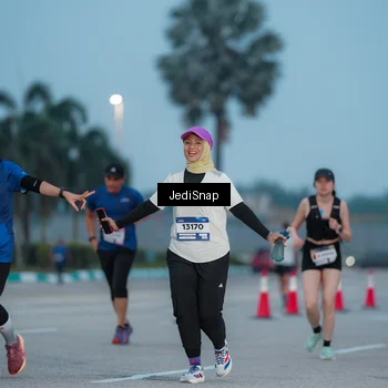 Runner Photo 7519413