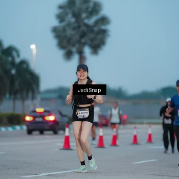 Runner Photo 7519435