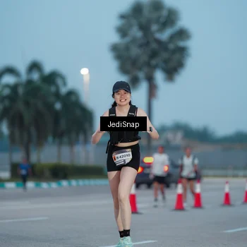 Runner Photo 7519440