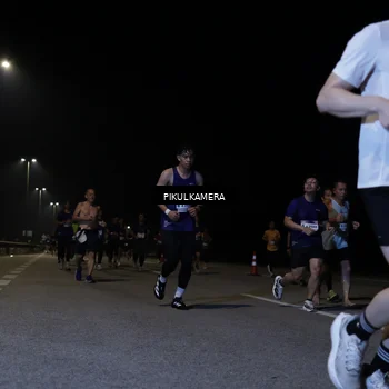 Runner Photo 7519443