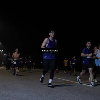 Runner Photo 7519453