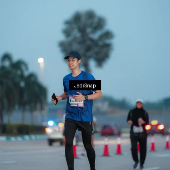 Runner Photo 7519463