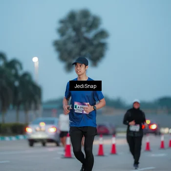 Runner Photo 7519464