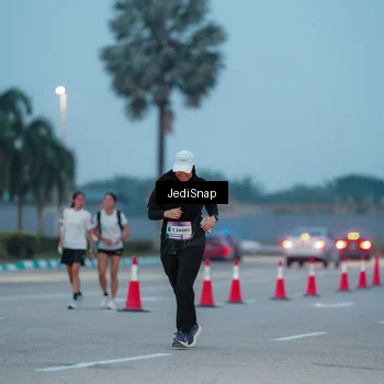Runner Photo 7519481