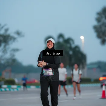 Runner Photo 7519487