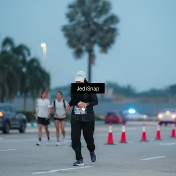 Runner Photo 7519490