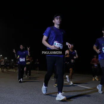 Runner Photo 7519493