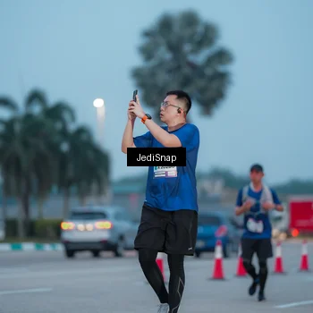 Runner Photo 7519513