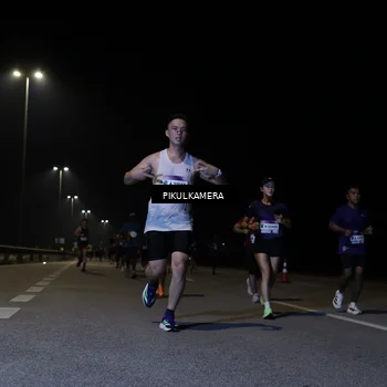 Runner Photo 7519522