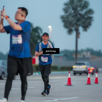 Runner Photo 7519525