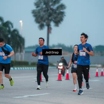 Runner Photo 7519556