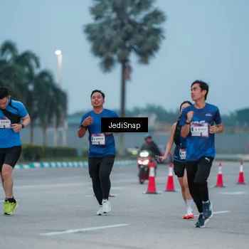 Runner Photo 7519559