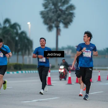 Runner Photo 7519560