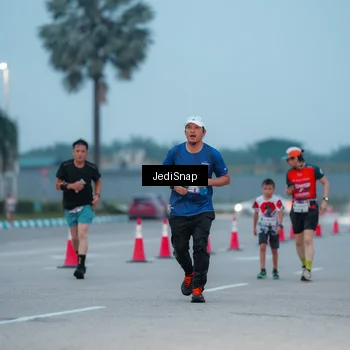 Runner Photo 7519577