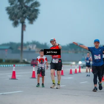 Runner Photo 7519595
