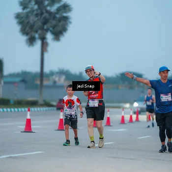 Runner Photo 7519598