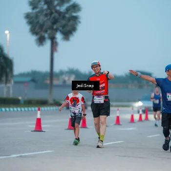 Runner Photo 7519600