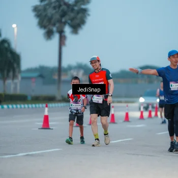 Runner Photo 7519626