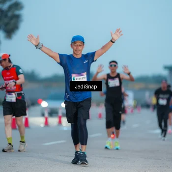 Runner Photo 7519634