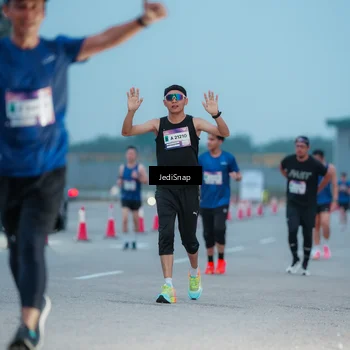 Runner Photo 7519645