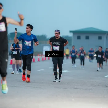 Runner Photo 7519654