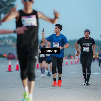 Runner Photo 7519663