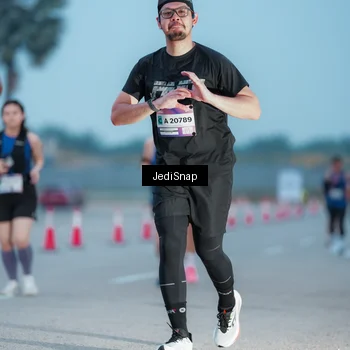 Runner Photo 7519683