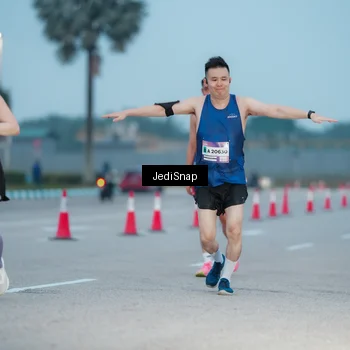 Runner Photo 7519689