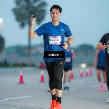 Runner Photo 7519691