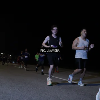Runner Photo 7519695