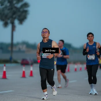 Runner Photo 7519722