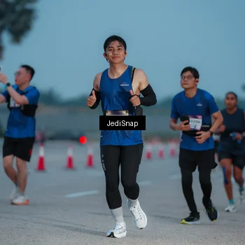 Runner Photo 7519735