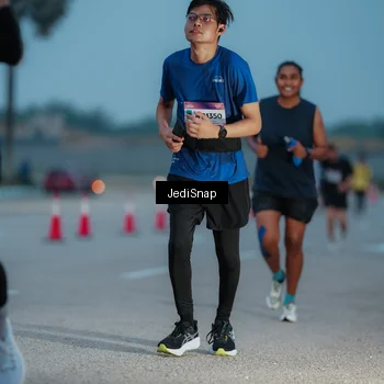 Runner Photo 7519750